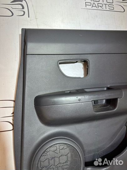 Обшивка двери задняя правая Kia Soul AM G4FC 2009