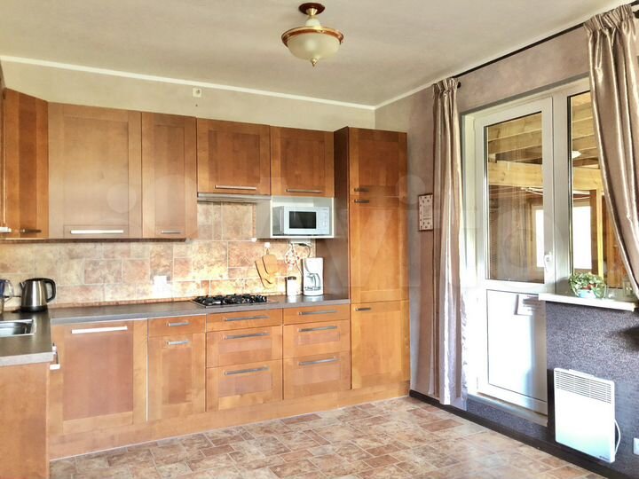 Дом 100 м² на участке 6 сот.