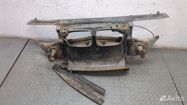 Рамка передняя BMW 3 E46, 2000