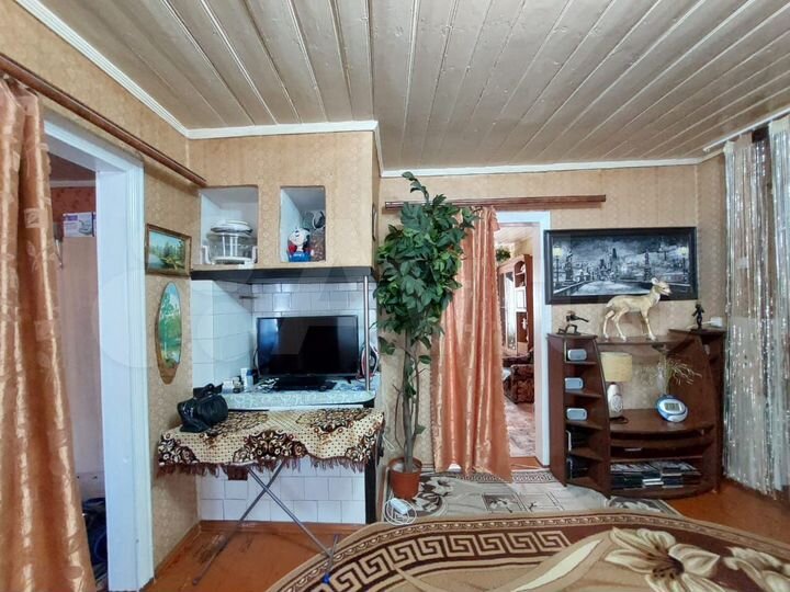 Дом 69,6 м² на участке 6 сот.