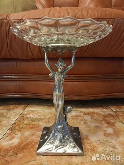 Старинная ваза