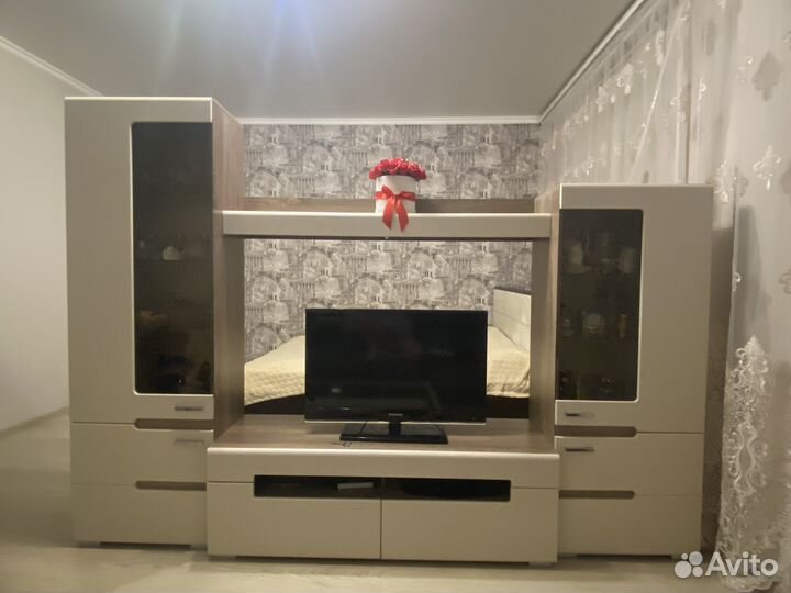 Стенка в гостиную со шкафом под тв бу