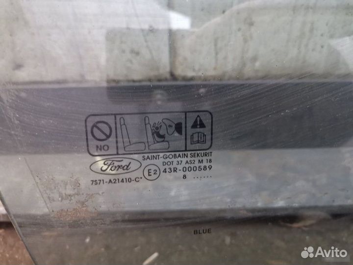Стекло правое переднее Ford Mondeo 4