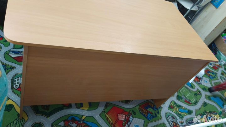 Письменный стол