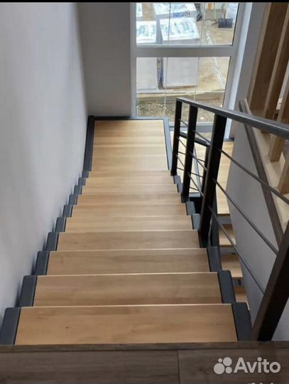 Металлическая лестница