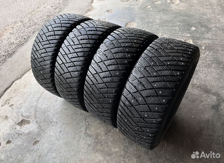 Goodyear Ultragrip Ice Arctic 225/50 R17