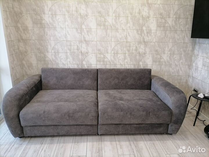 Перетяжка мягкой мебели, ремонт любой сложности