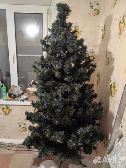 Ель искуственная 210