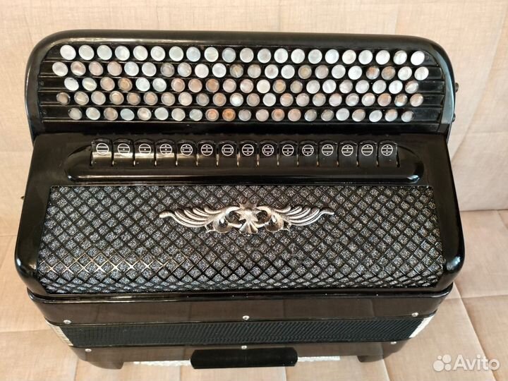 Баян Юпитер, возможен обмен на 2д и 2 с доплатой