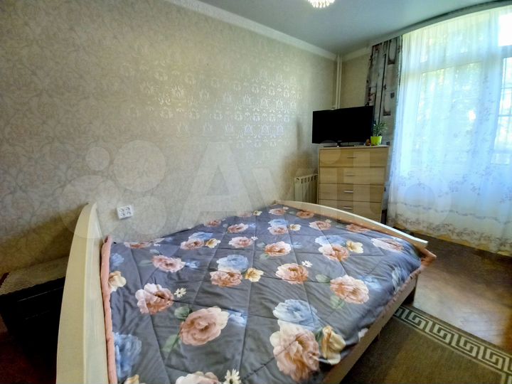 3-к. квартира, 90 м², 6/9 эт.