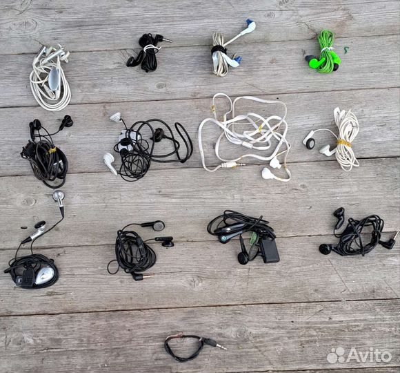 Наушники проводные