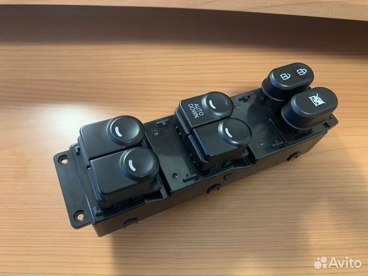 Блок управления стеклоподъемниками Хендай Солярис