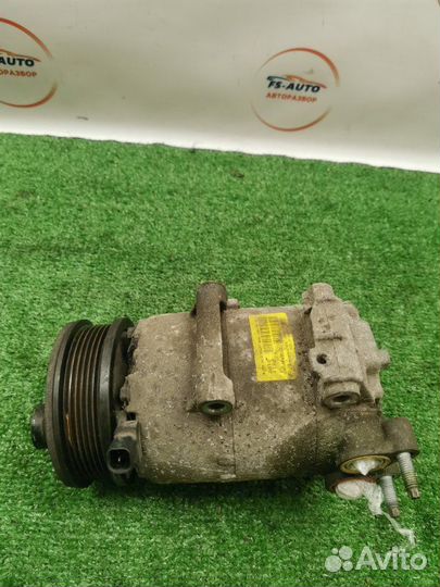 Компрессор кондиционера Ford Fiesta MK6 1.4 spjc