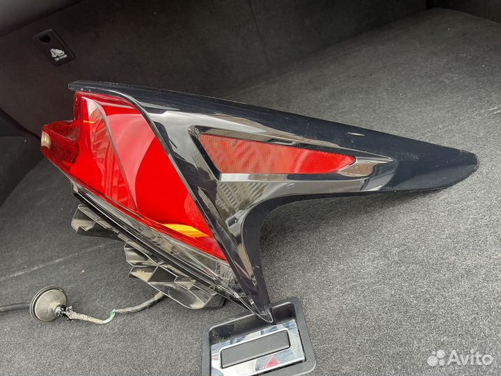 Фонарь задний правый лексус nx 2014-2021