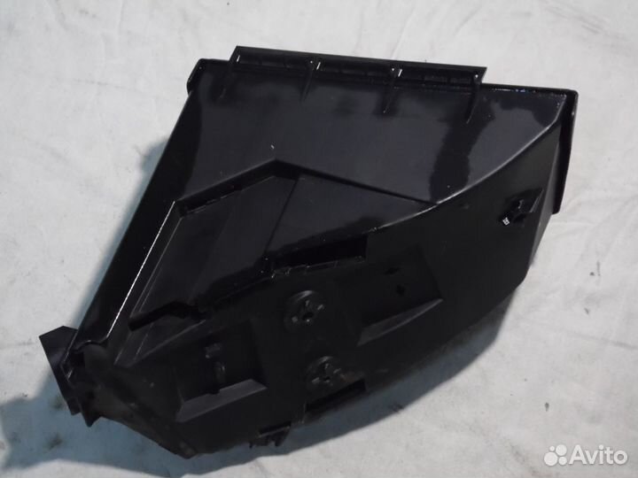 Корпус блока предохранителей Рено Меган Сценик 1