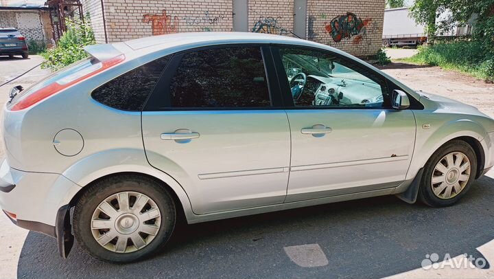 Ford Focus 1.6 МТ, 2006, 250 000 км