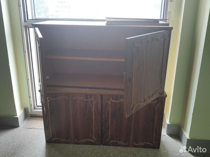 Мебель две тумбы