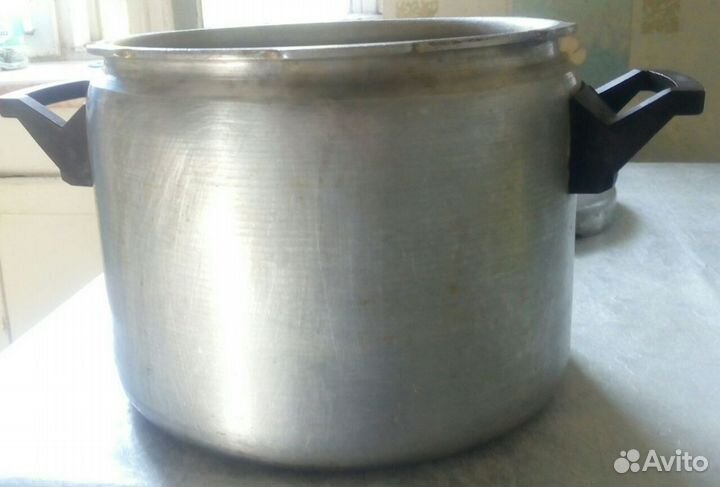 Кастрюли разные