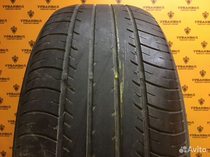 Yokohama dB Decibel E70D 215/55 R17 93V