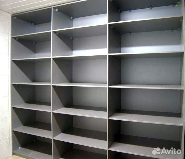 Стеллажи, витрины и прилавки для магазина