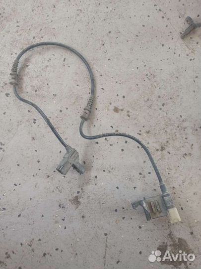 Датчик износа колодок Mercedes-Benz w211