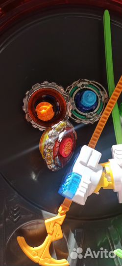 Арена infiniti надо+волчки 3 шт