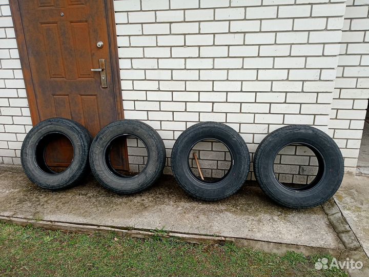 Bridgestone Dueler H/T D840 245/70 R16 111S