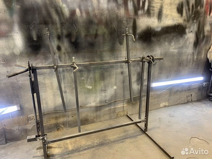 Покрасочный стол вертолет