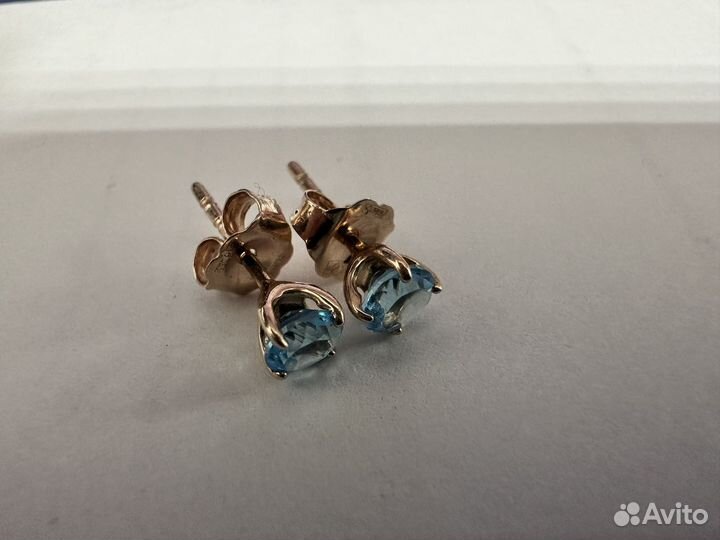 Золотые серьги гвоздики