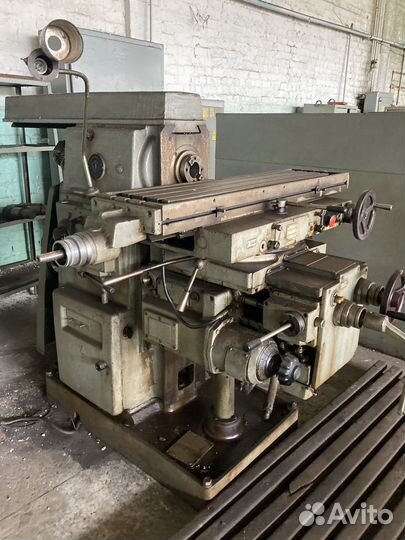 Фрезерный станок 6р82