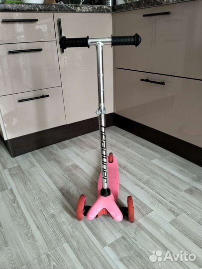 Самокат детский трехколесный