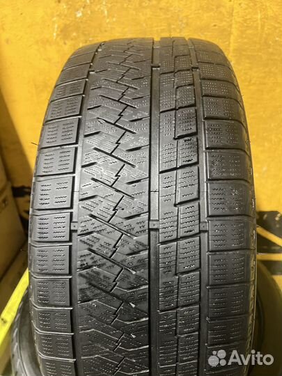 Triangle Snowlink PL02 225/45 R18