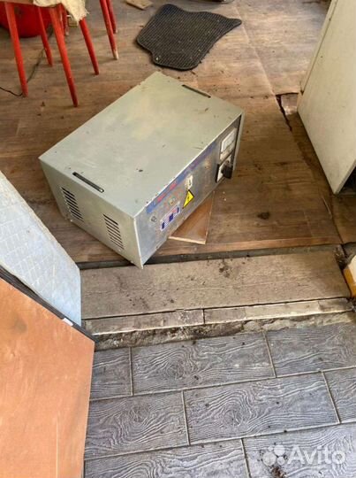 Регулятор электр. тока/стабилизатор для дома