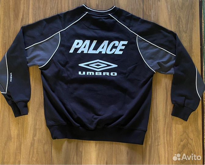 Свитшот palace x umbro