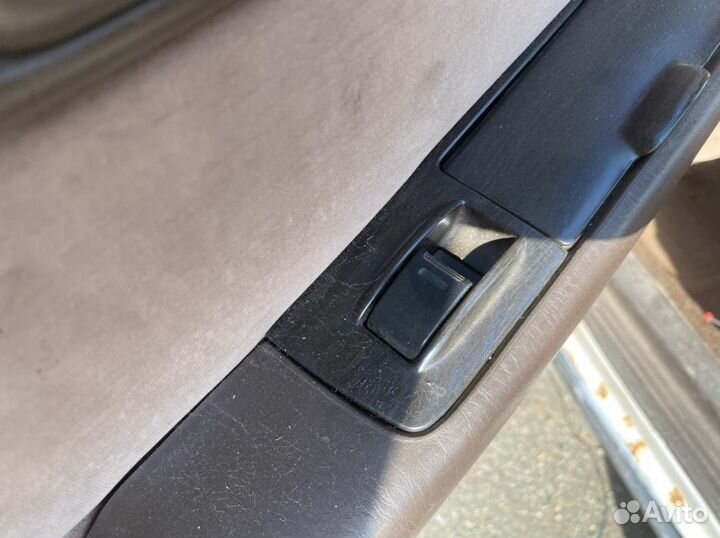 Кнопки стеклоподъемников Toyota Chaser X80