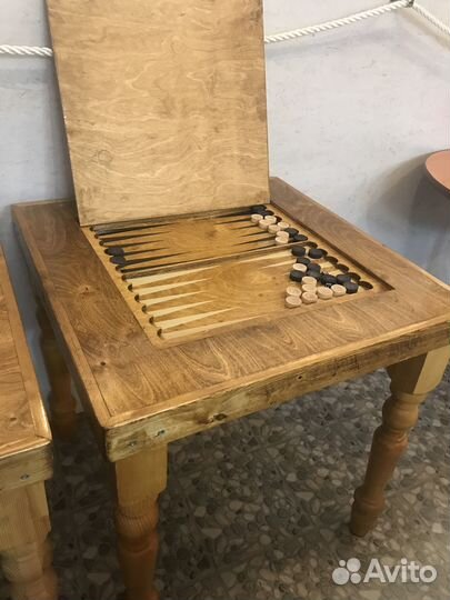 Стол с нардами