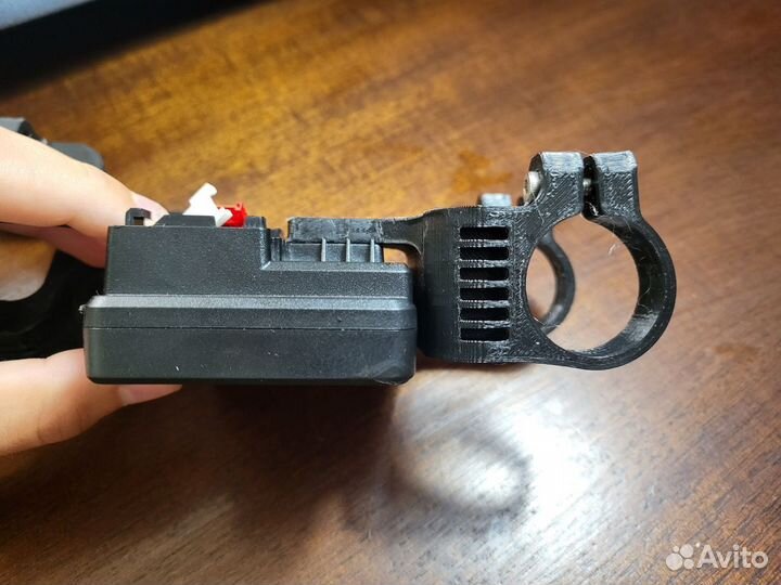 Крепление бортового компьютера Midway Amix/Air pro