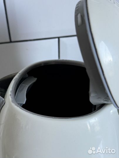 Smeg чайник 1.7 литра