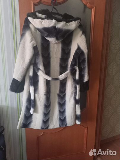 Шуба из бобра с отделкой норки. 48-50/52