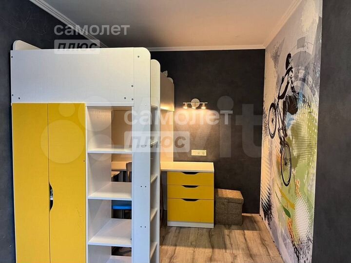3-к. квартира, 58 м², 2/4 эт.