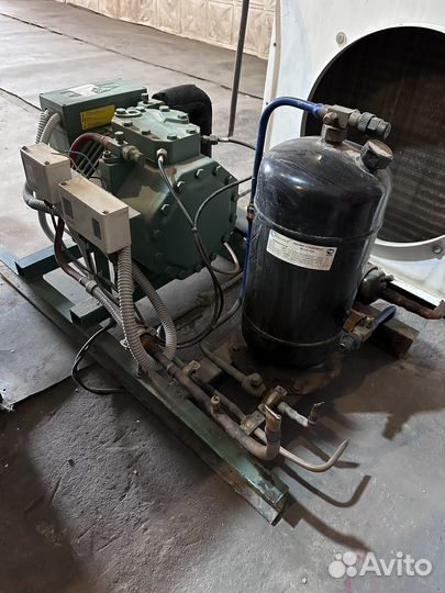 Холодильный агрегат централь bitzer 2EC-2.2Y-40S