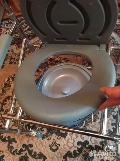 Кресло туалет для инвалидов складной