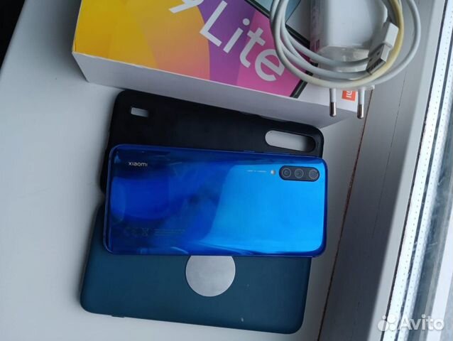 Xiaomi Mi 9 Lite, 6/64 ГБ объявление продам