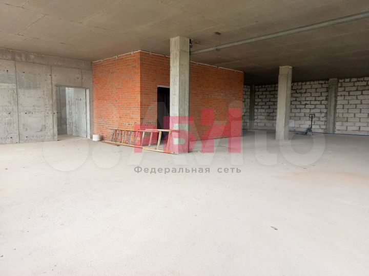 2-й этаж с отд входом 584.47 квм грузовой подъемни