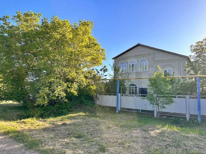 Дом 194 м² на участке 28 сот.