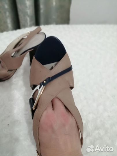 Босоножки женские 37 размер