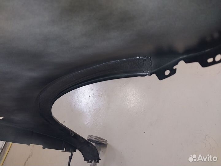 Крыло левое на Mercedes Vito w447