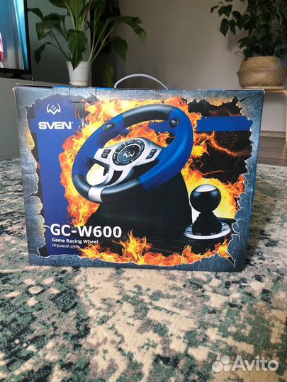 Игровой руль с педалями