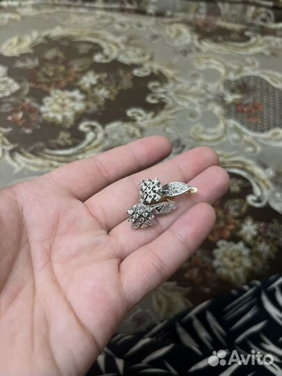 Золотые серьги 750 пробы