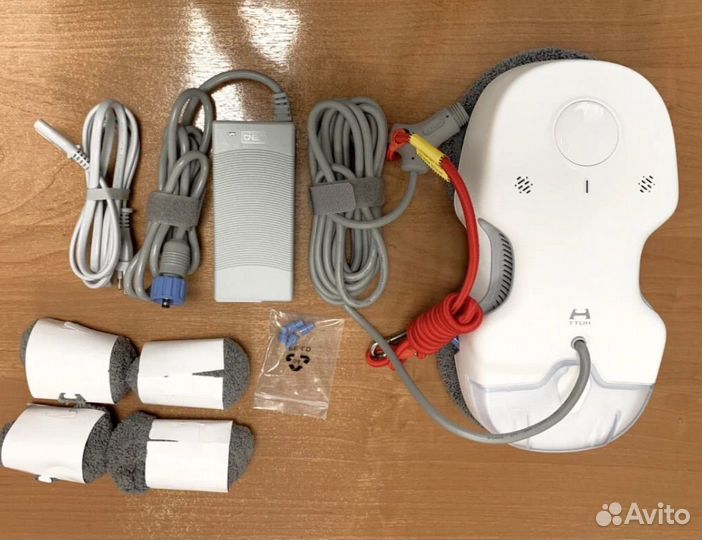 Робот мойщик окон hutt c6 с распылителем